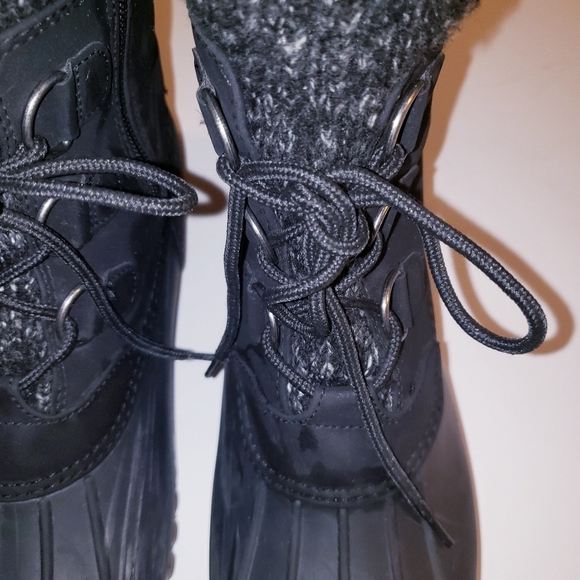 Baretraps Black Zipper Winter Boots - Picture 2 of 7